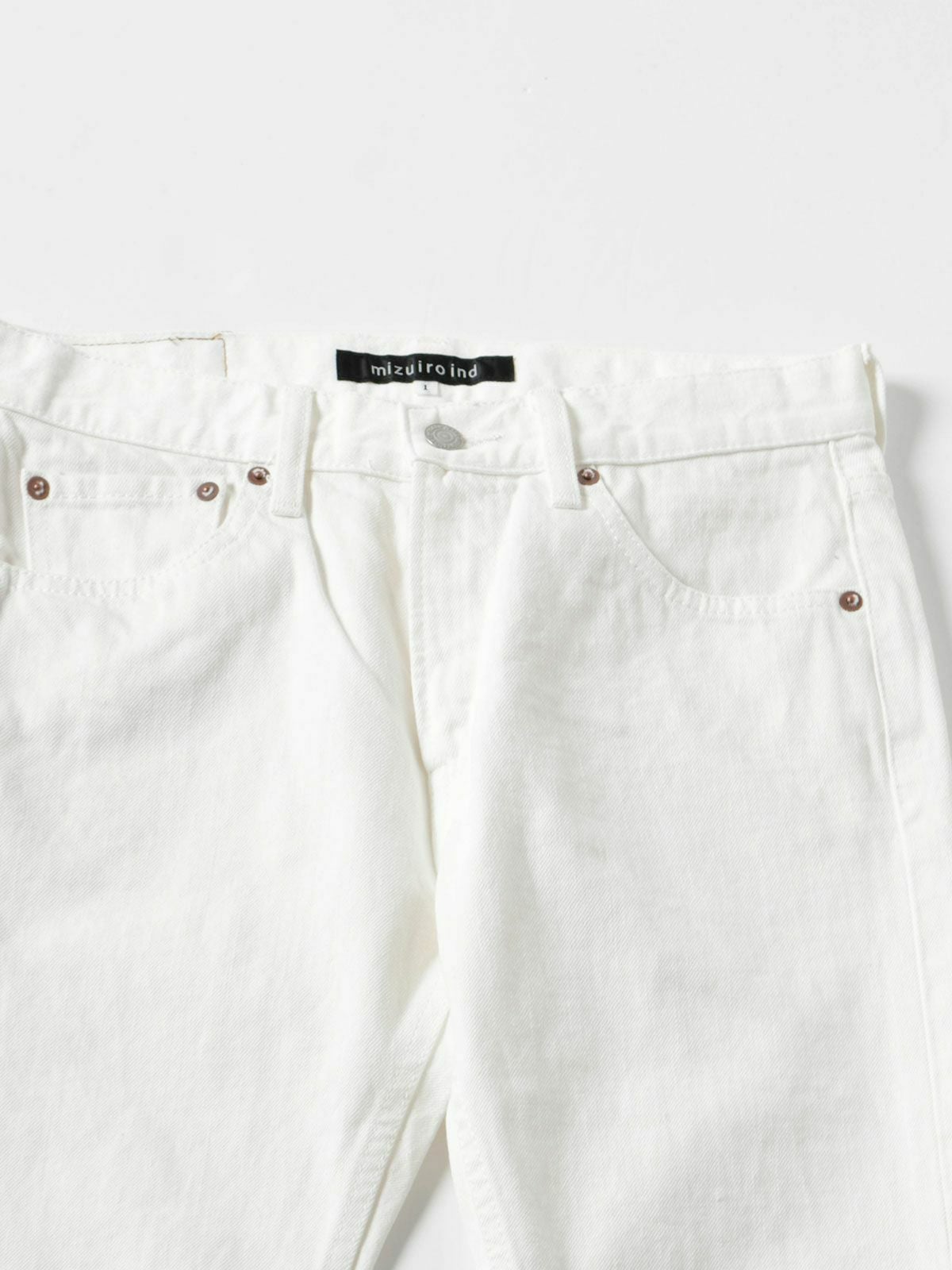 mizuiro ind 8分丈ホワイトデニム｜ MARcourt ONLINE STORE