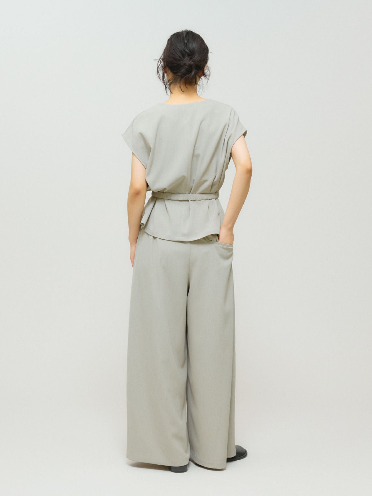 トップス LEWIN / WHITE gadidanoniem MIDIUMISOLID for Ladies ノーカラージレ｜ MARcourt ONLINE STORE