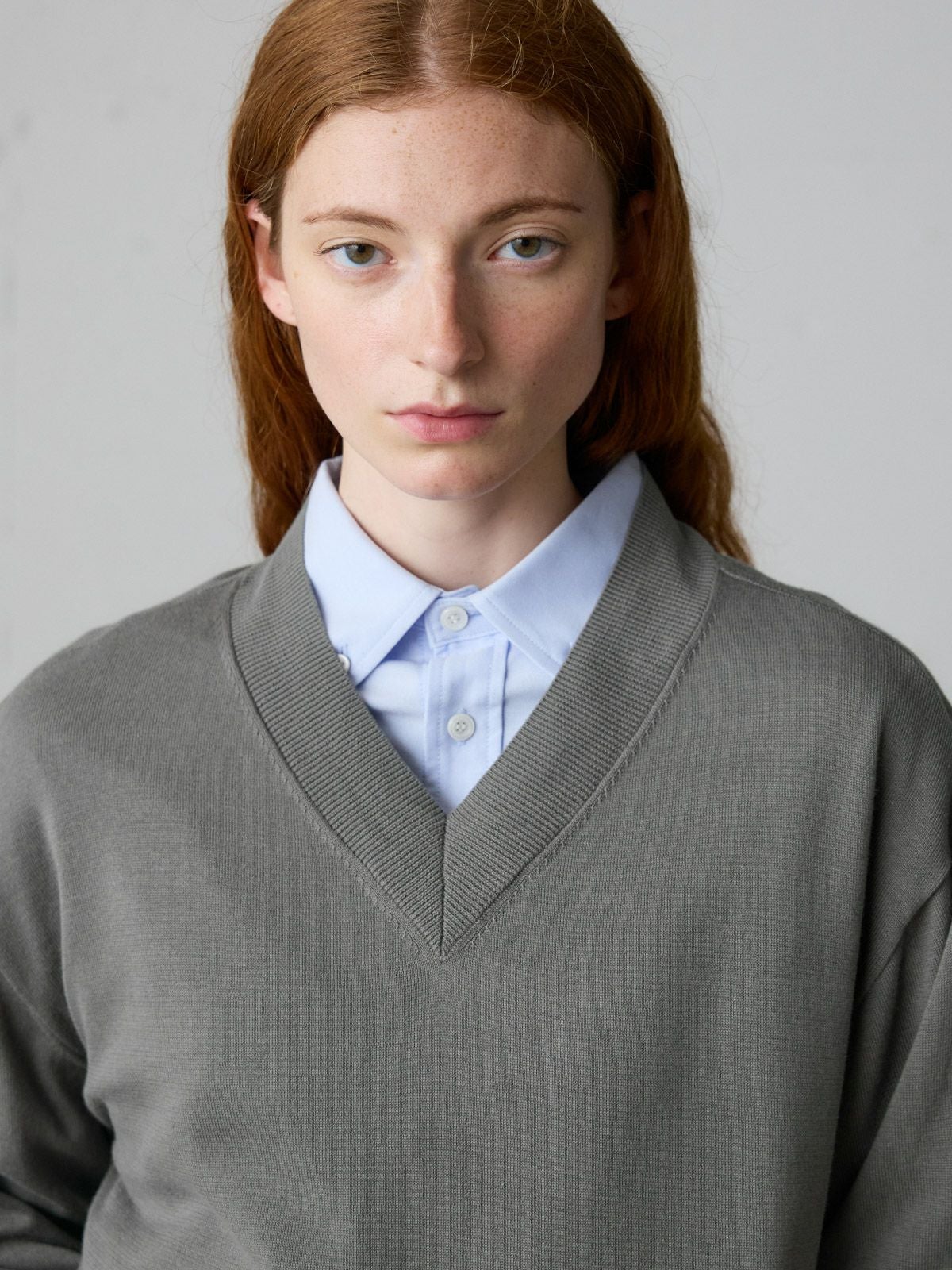 3/9(月)正午販売終了】MidiUmi Vネックニットプルオーバー｜ MARcourt