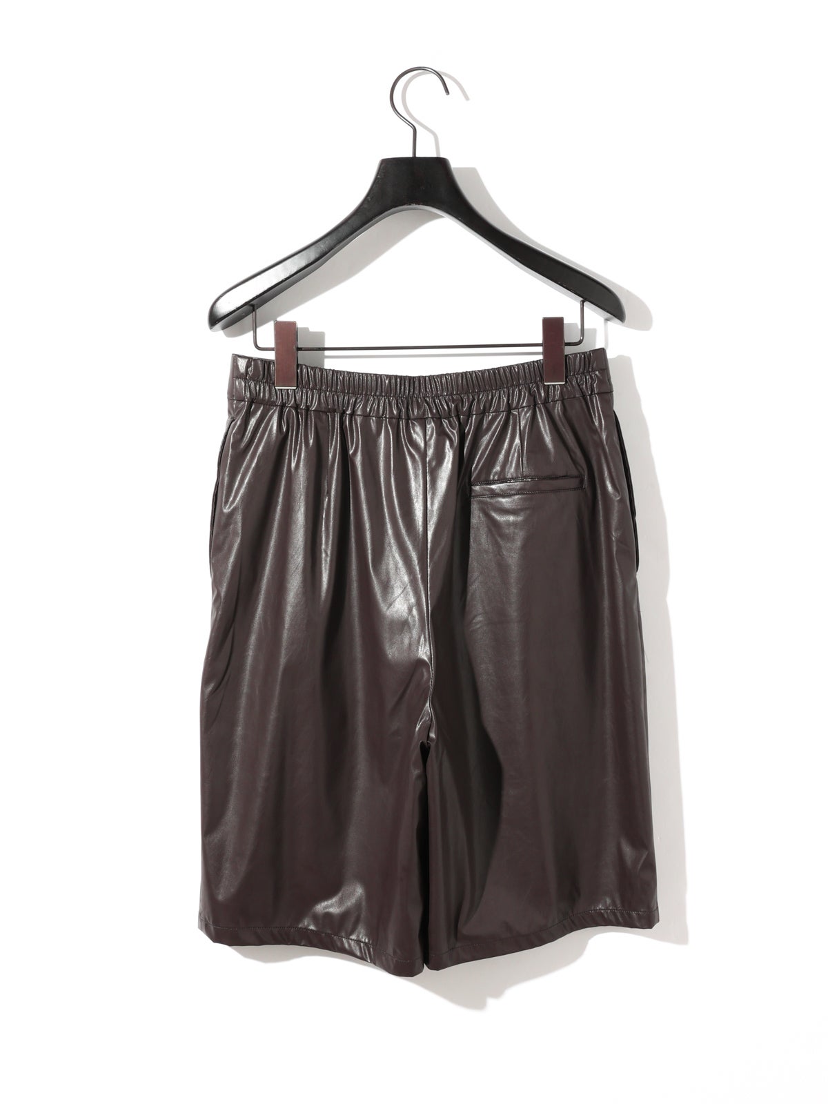 MIDIUMISOLID for Ladies シンセティックレザーショートパンツ[A
