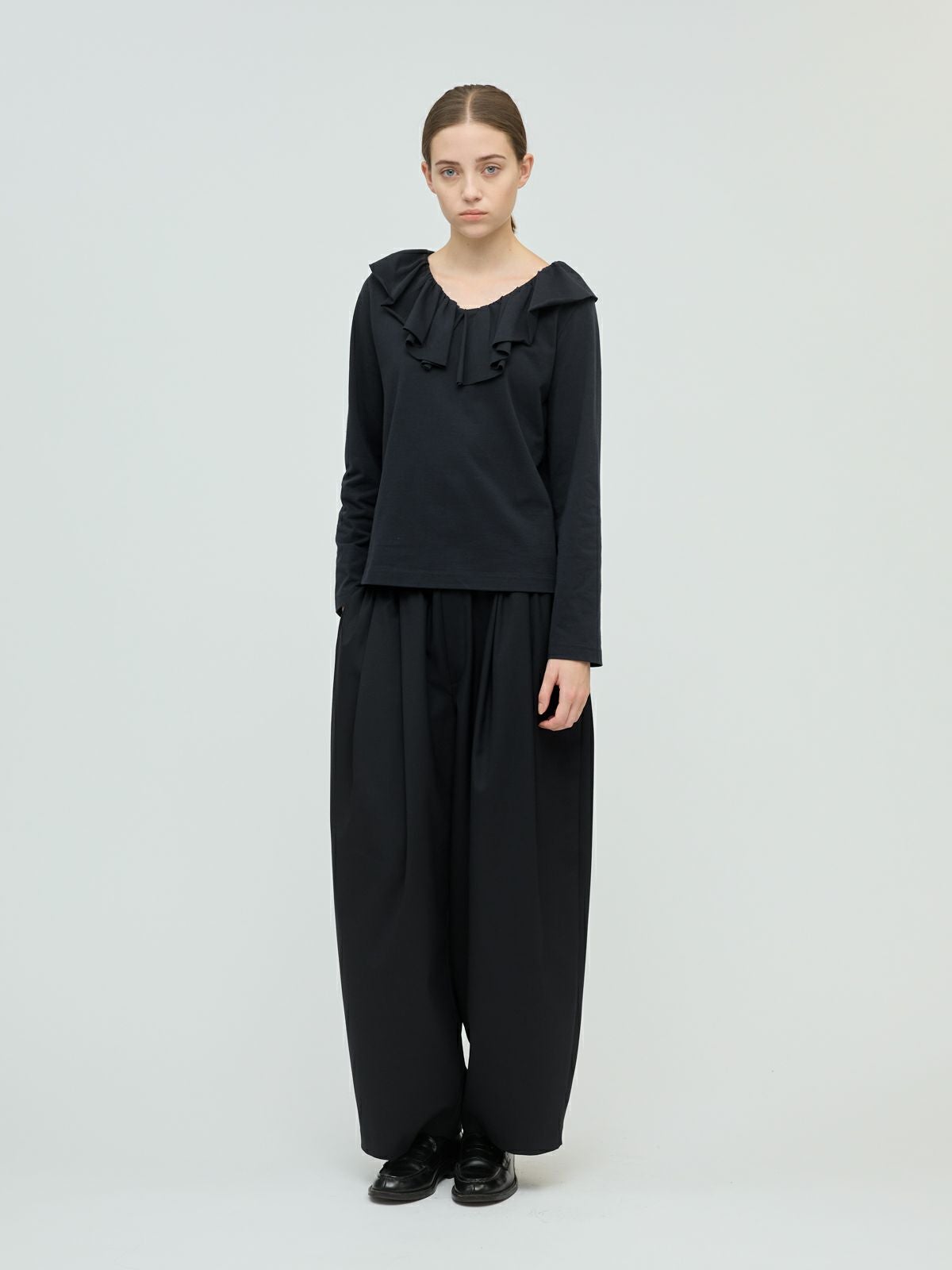 mizuiro ind フリルカラーロングスリーブプルオーバー｜ MARcourt