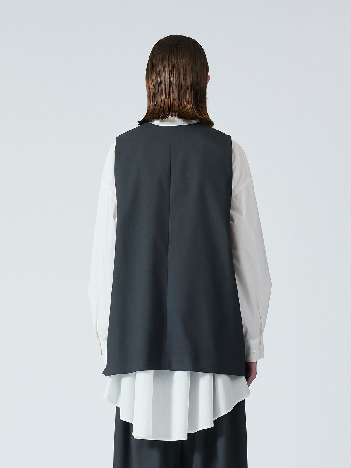 mizuiro ind ディープVネックワイドベスト｜ MARcourt ONLINE STORE