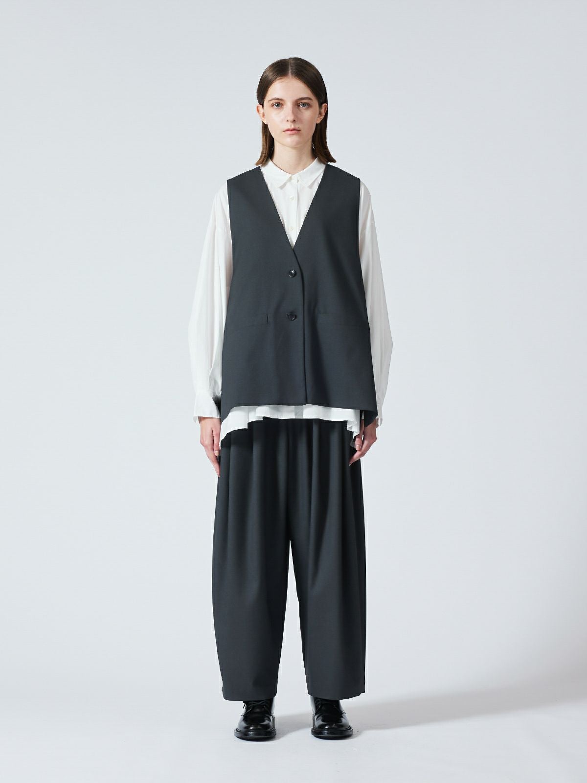 mizuiro ind ディープVネックワイドベスト｜ MARcourt ONLINE STORE