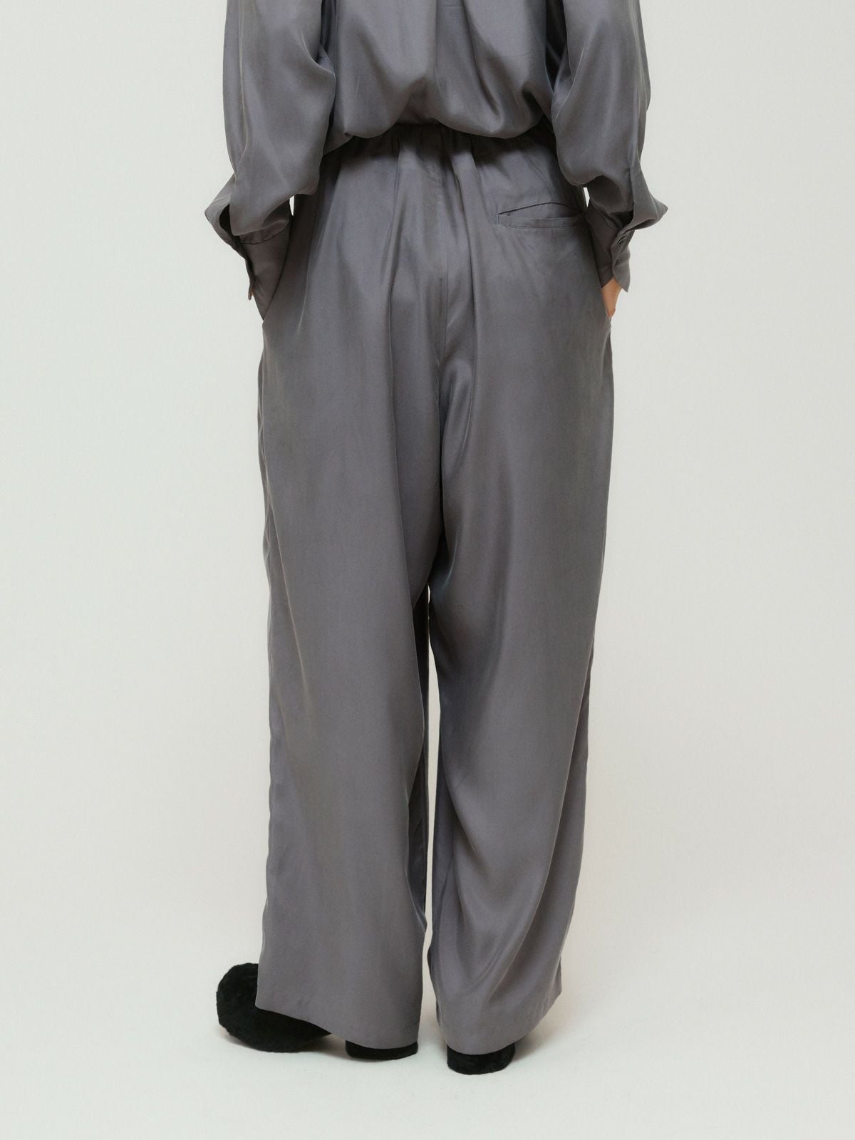 MIDIUMISOLID for Ladies リラックスキュプラパンツ｜ MARcourt ONLINE