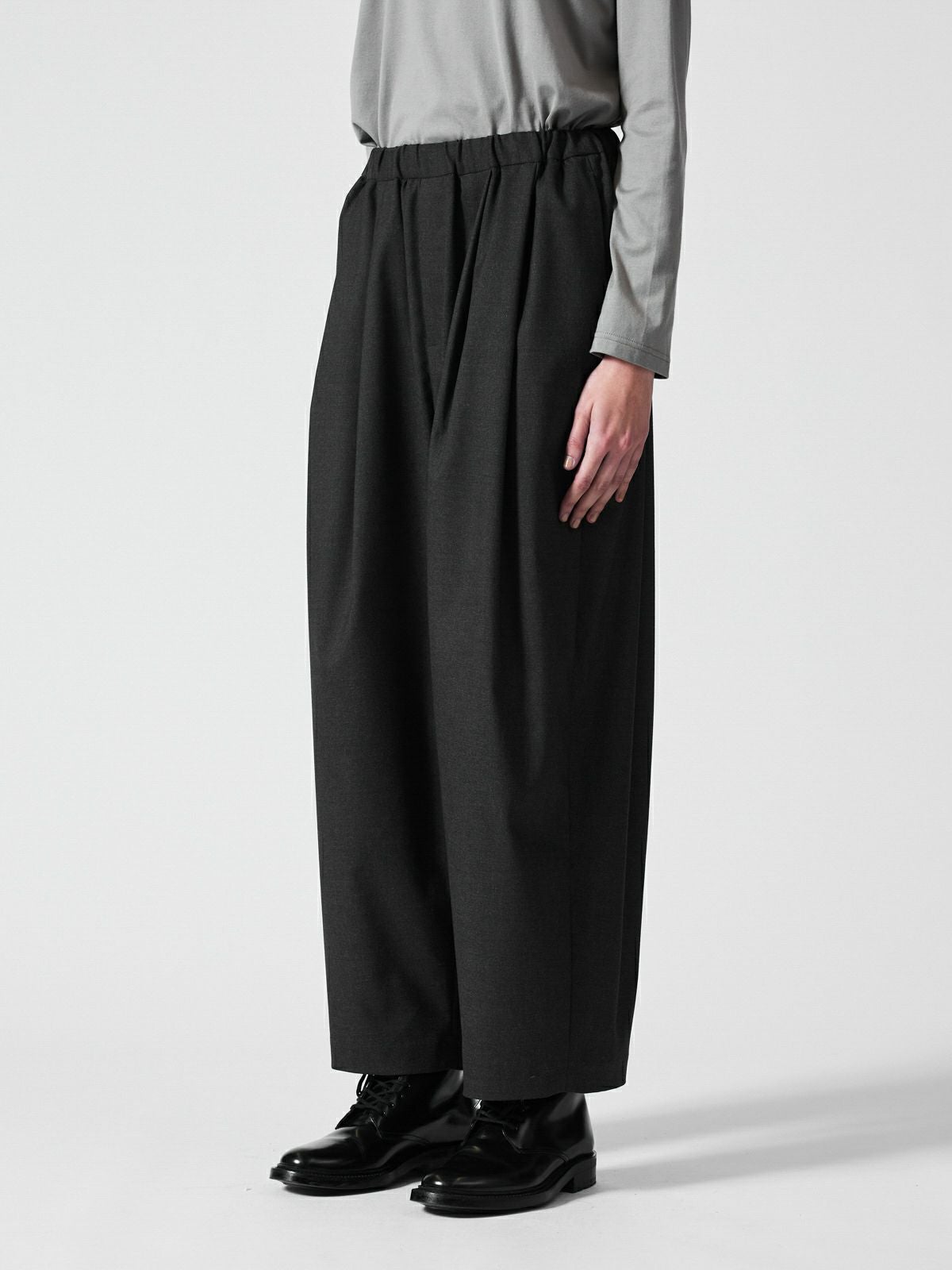 mizuiro ind ワイドタックパンツ｜ MARcourt ONLINE STORE