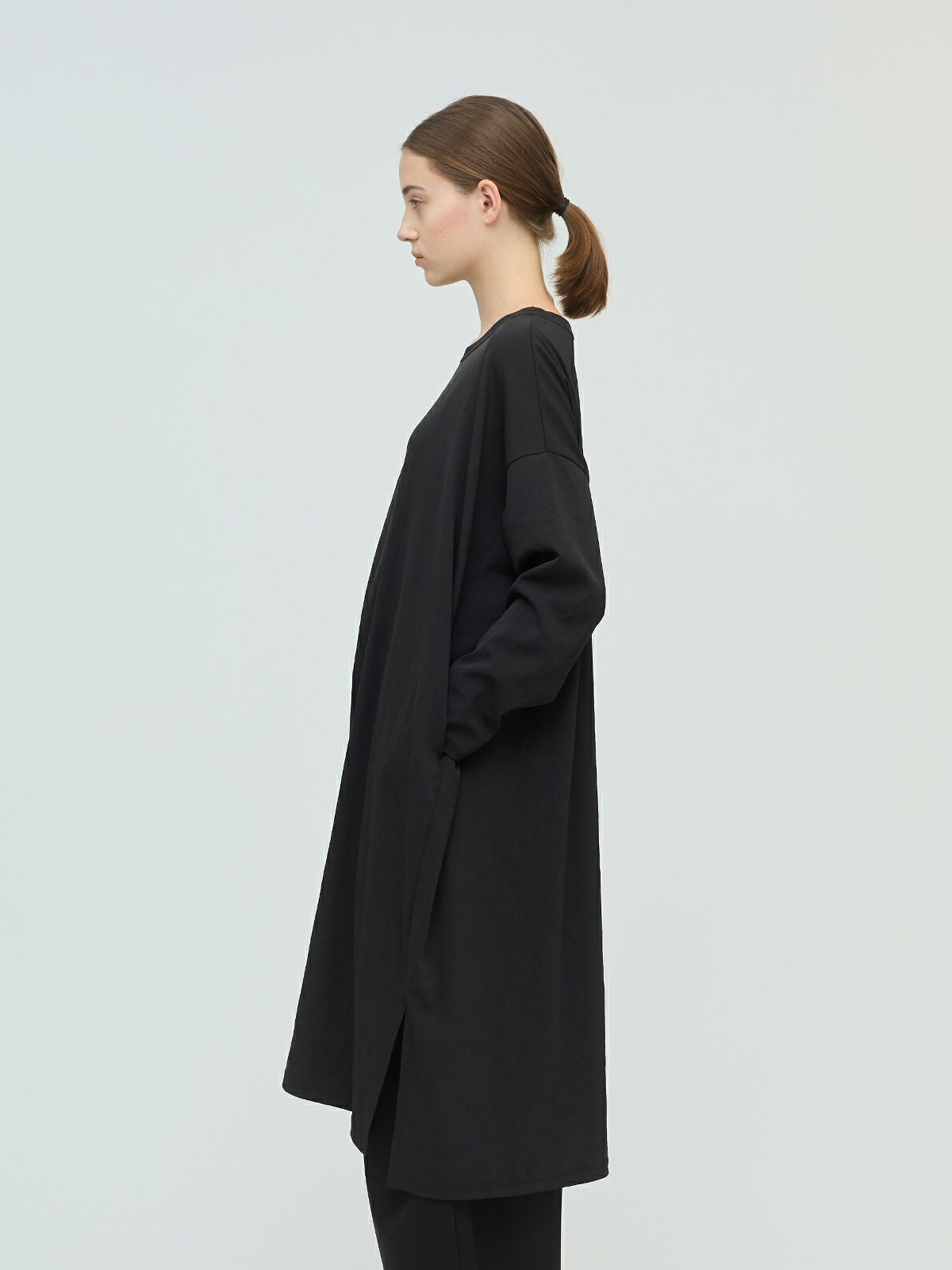 mizuiro ind クルーネックロングワンピース｜ MARcourt ONLINE STORE