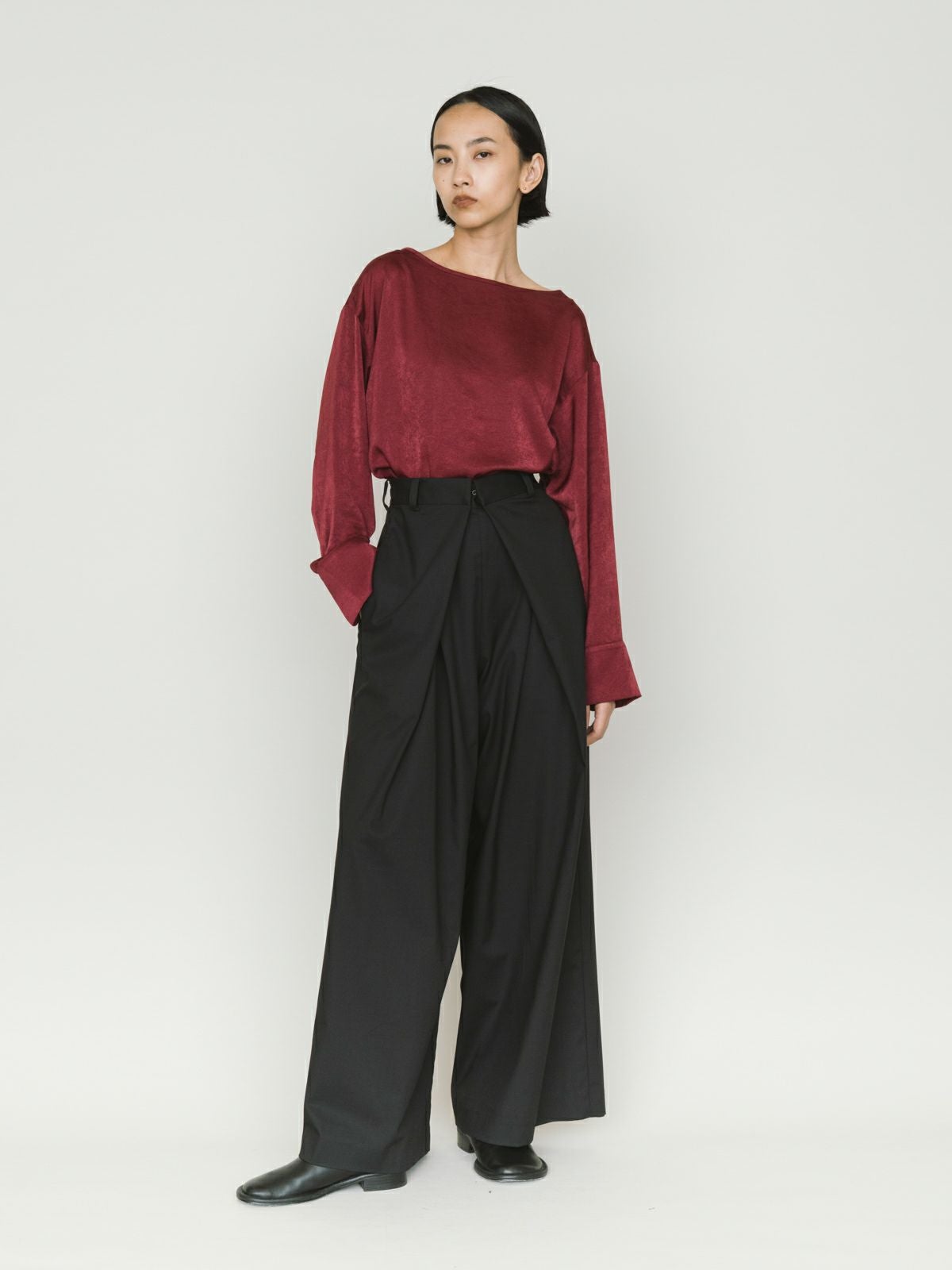 MIDIUMISOLID タックワイドパンツ｜ MARcourt ONLINE STORE