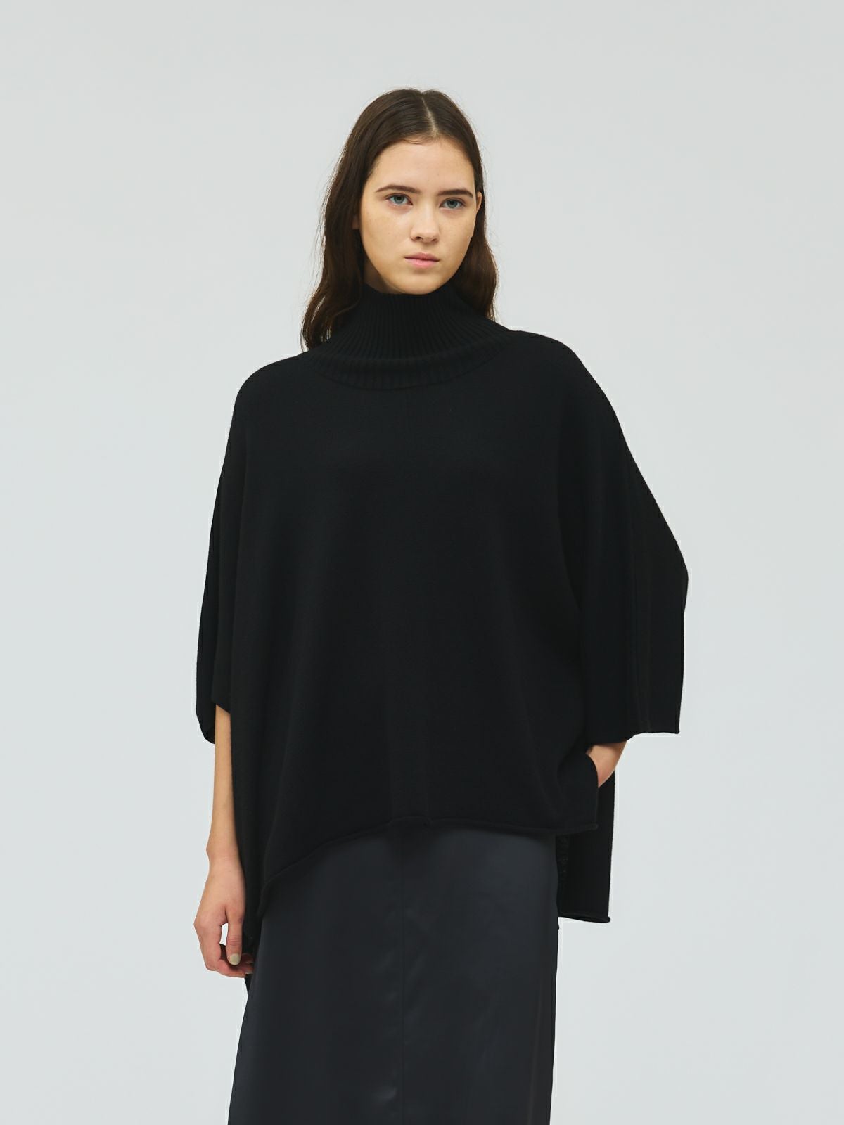 mizuiro ind ポンチョライクプルオーバー｜ MARcourt ONLINE STORE