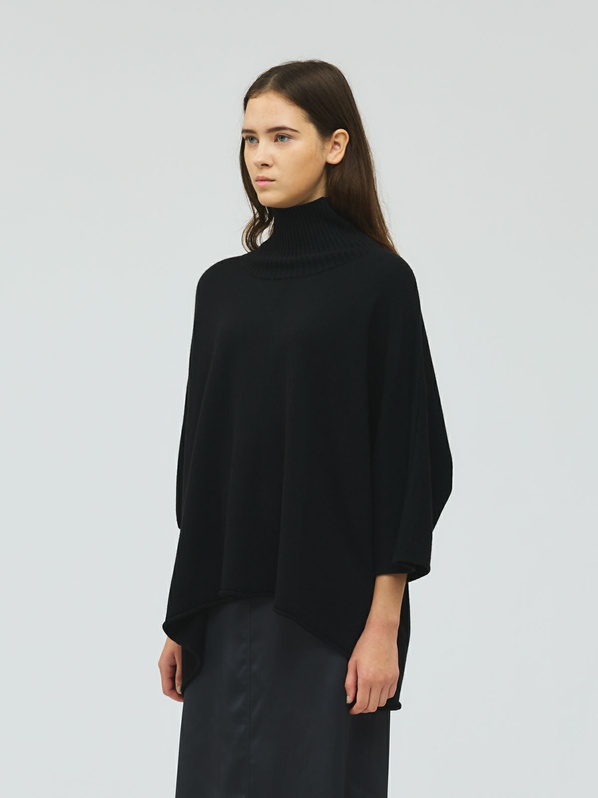 mizuiro ind ポンチョライクプルオーバー｜ MARcourt ONLINE STORE