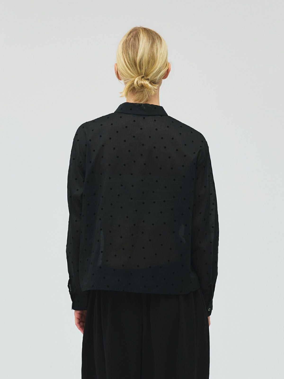 mizuiro ind フロッキードットプリントシャツ｜ MARcourt ONLINE STORE