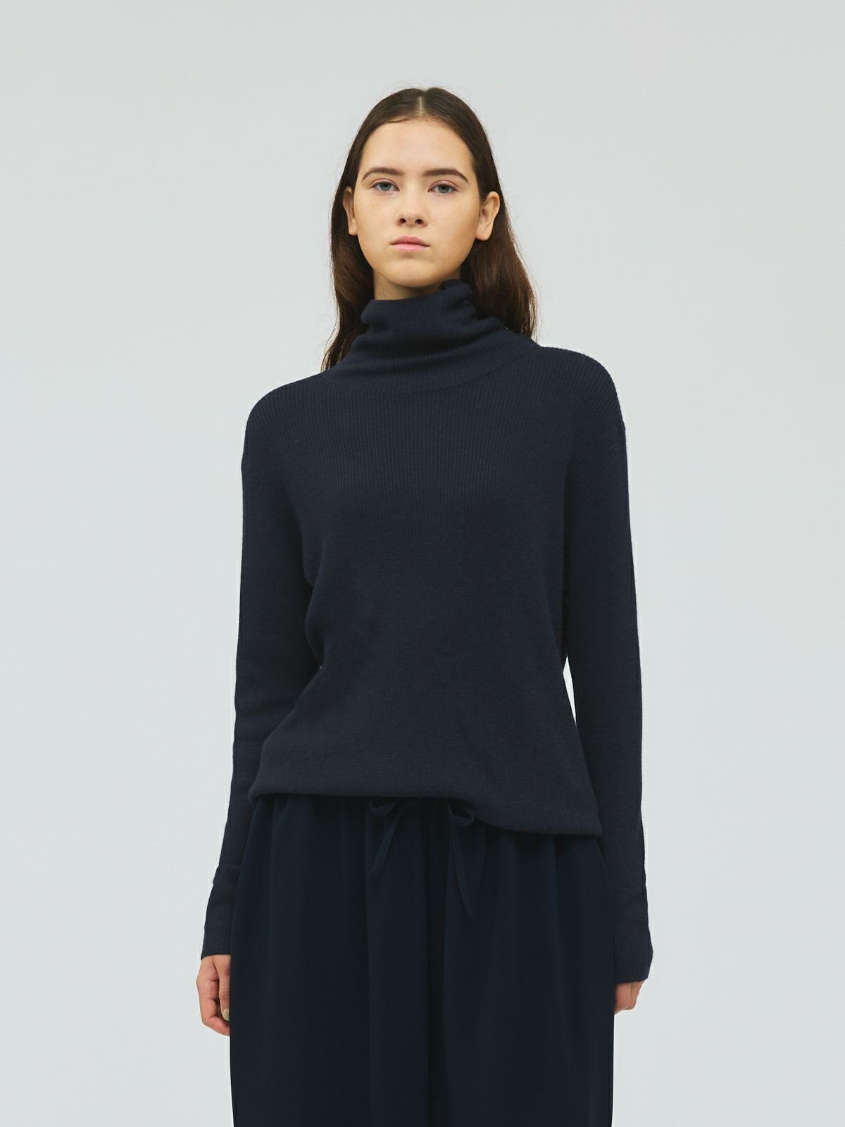 mizuiro ind ボタン付きリブハイネックプルオーバー｜ MARcourt ONLINE