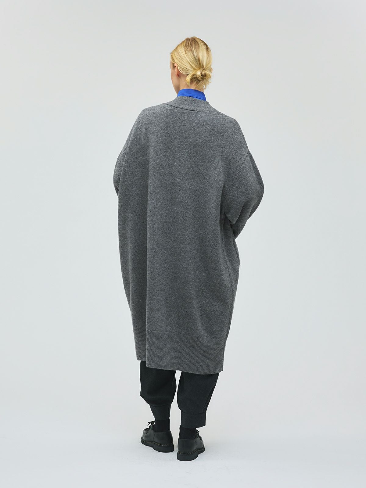 mizuiro ind ワイドVネックカーディガン｜ MARcourt ONLINE STORE