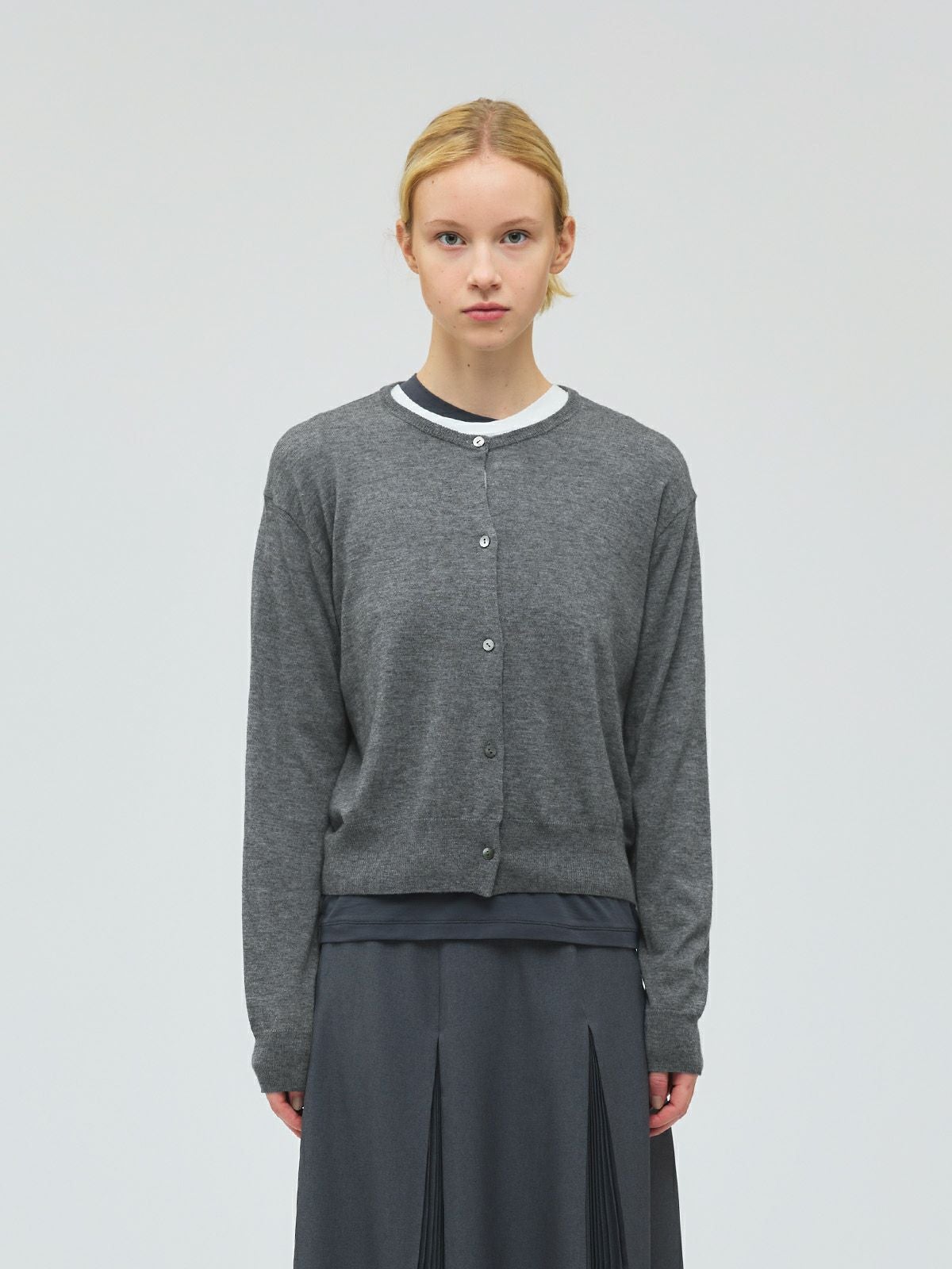 mizuiro ind クルーネックショートカーディガン｜ MARcourt ONLINE