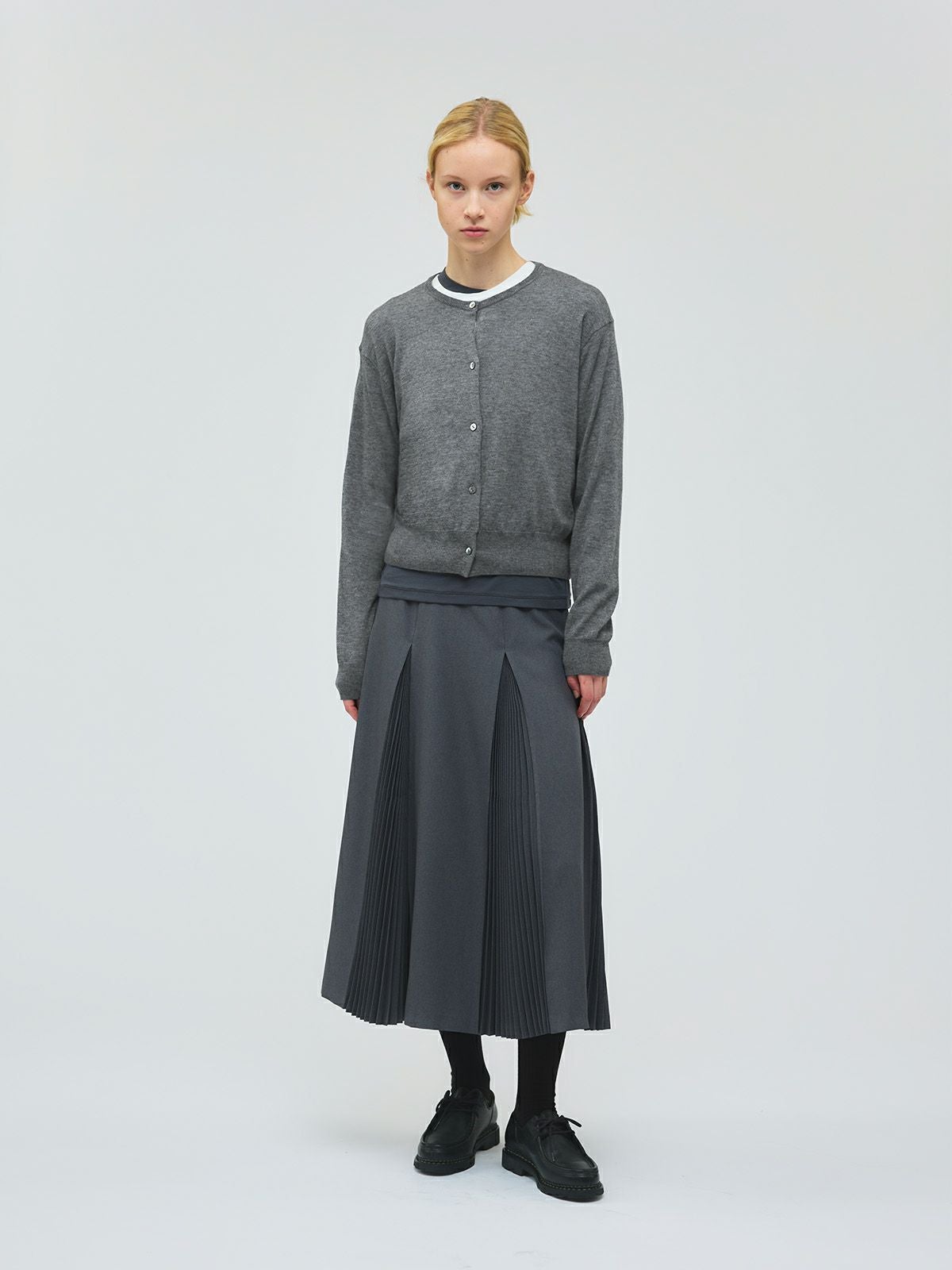 mizuiro ind クルーネックショートカーディガン｜ MARcourt ONLINE