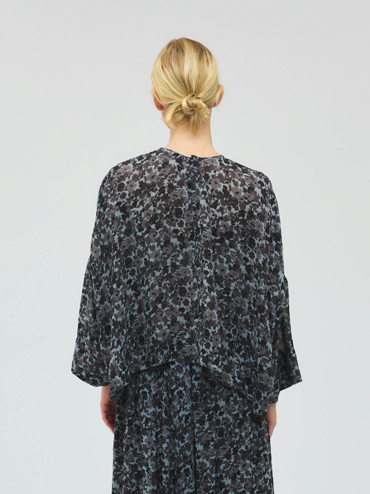 mizuiro ind フラワープリントワイドプルオーバー｜ MARcourt ONLINE