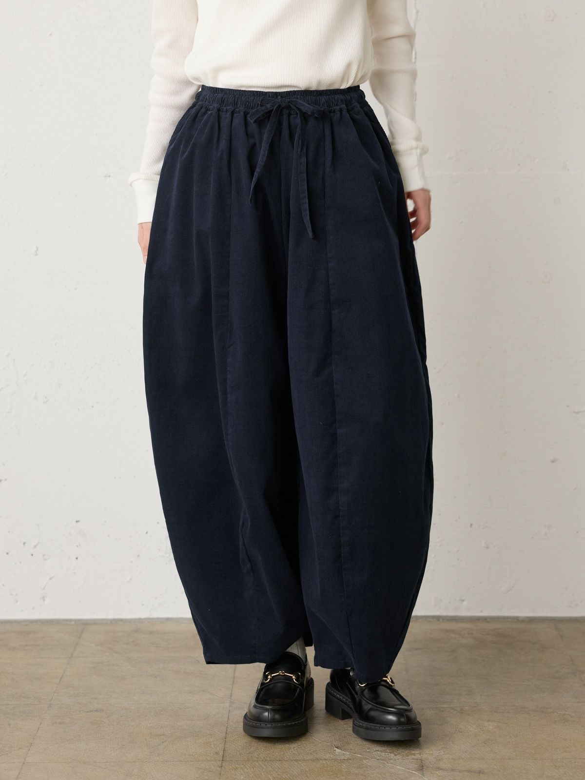 3/9(月)正午販売終了】MidiUmi コーデュロイコクーンパンツ｜ MARcourt