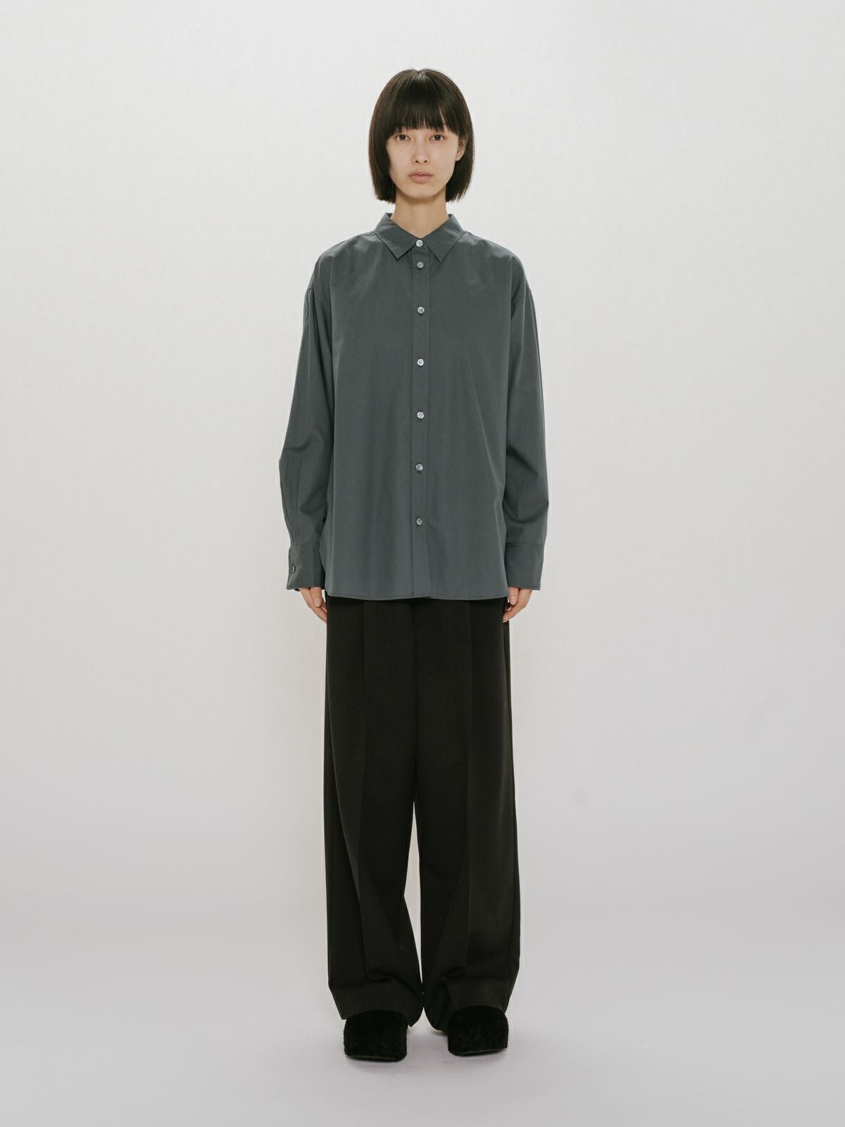 MIDIUMISOLID for Ladies ベーシックバックギャザーシャツ｜ MARcourt