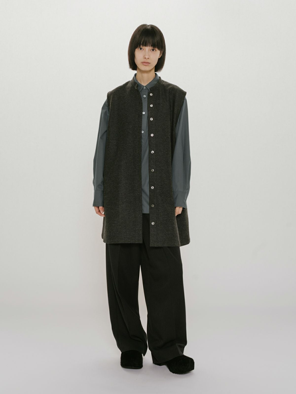 MIDIUMISOLID for Ladies ベーシックバックギャザーシャツ｜ MARcourt