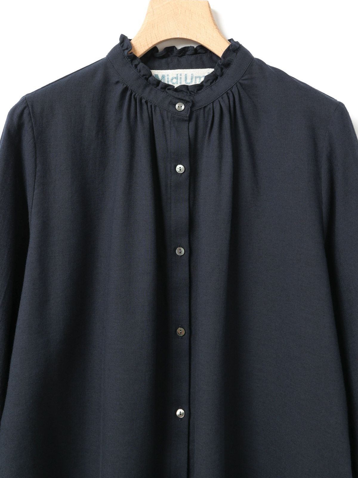 3/9(月)正午販売終了】MidiUmi フリルカラーギャザーネックシャツ