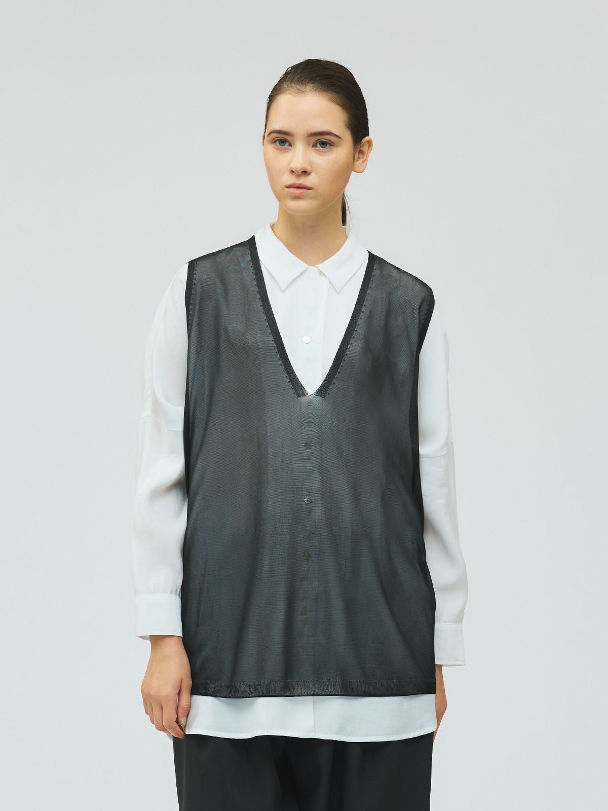 mizuiro ind シアー深Vネックベスト｜ MARcourt ONLINE STORE