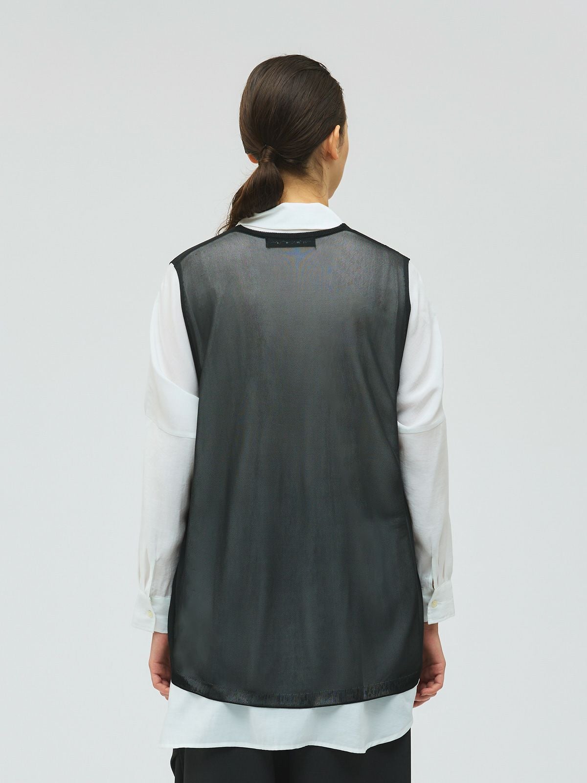mizuiro ind シアー深Vネックベスト｜ MARcourt ONLINE STORE