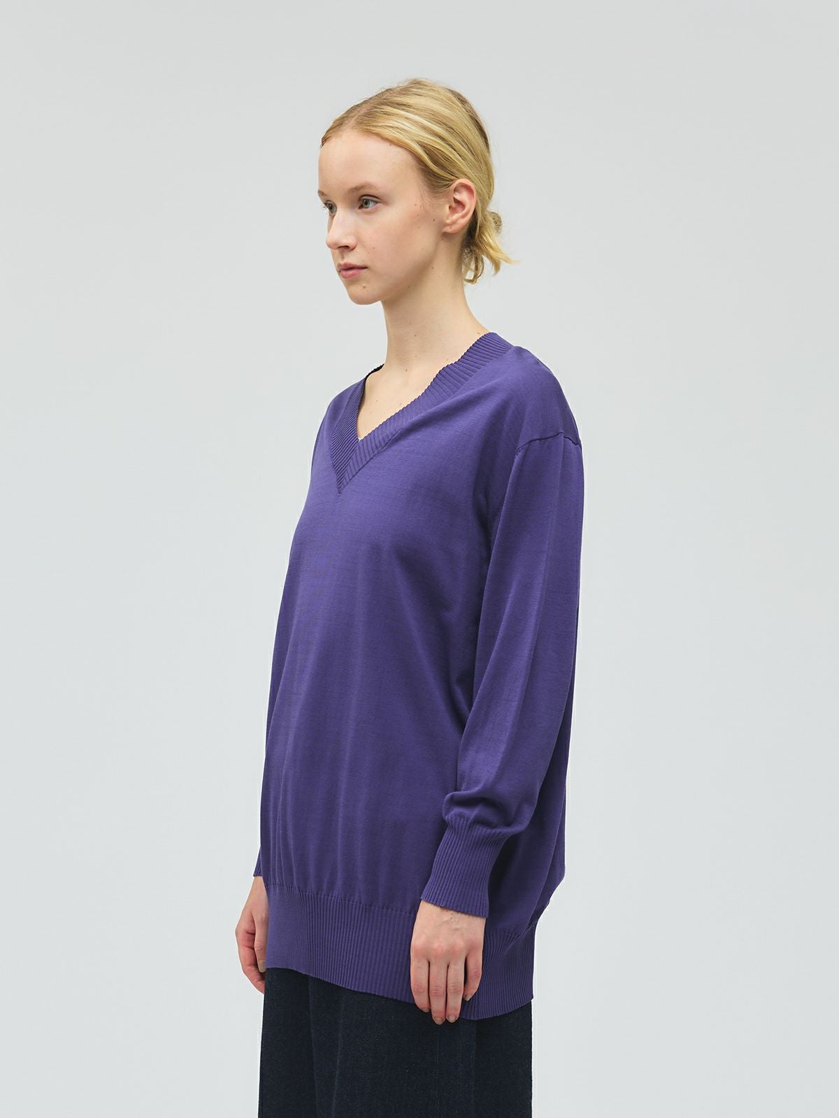 mizuiro ind Vネックワイドプルオーバー｜ MARcourt ONLINE STORE