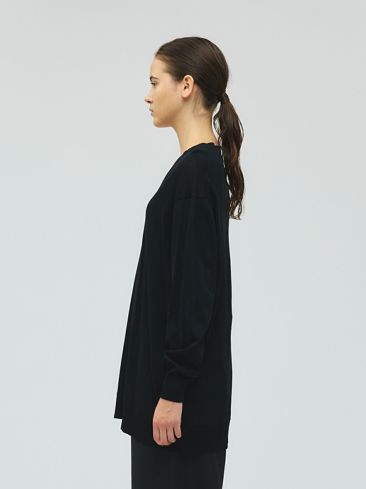 mizuiro ind Vネックワイドプルオーバー｜ MARcourt ONLINE STORE