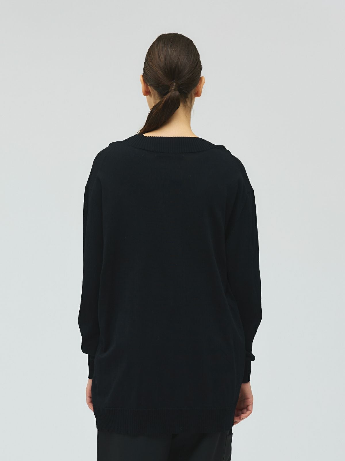 mizuiro ind Vネックワイドプルオーバー｜ MARcourt ONLINE STORE