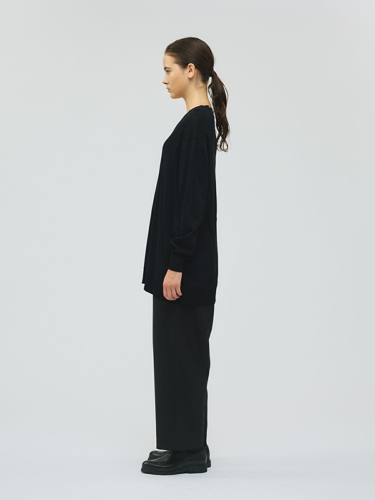 mizuiro ind Vネックワイドプルオーバー｜ MARcourt ONLINE STORE