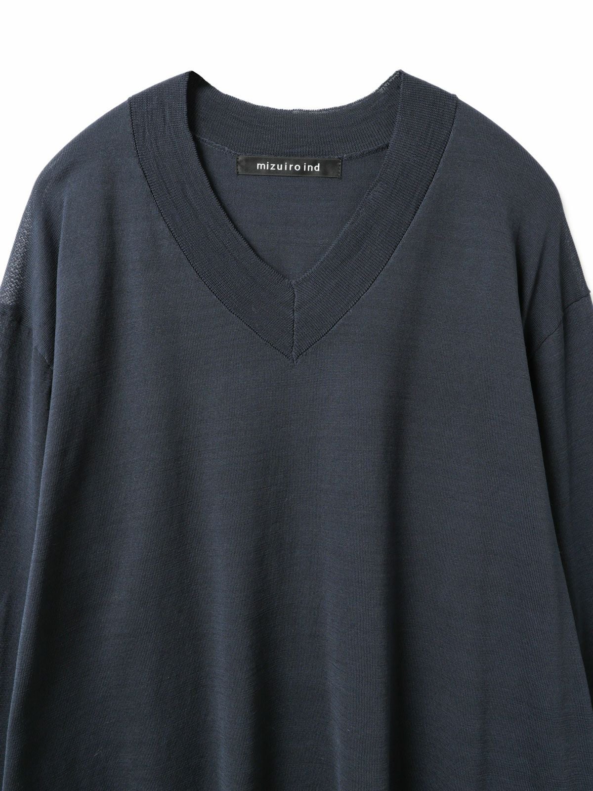 mizuiro ind Vネックワイドプルオーバー｜ MARcourt ONLINE STORE