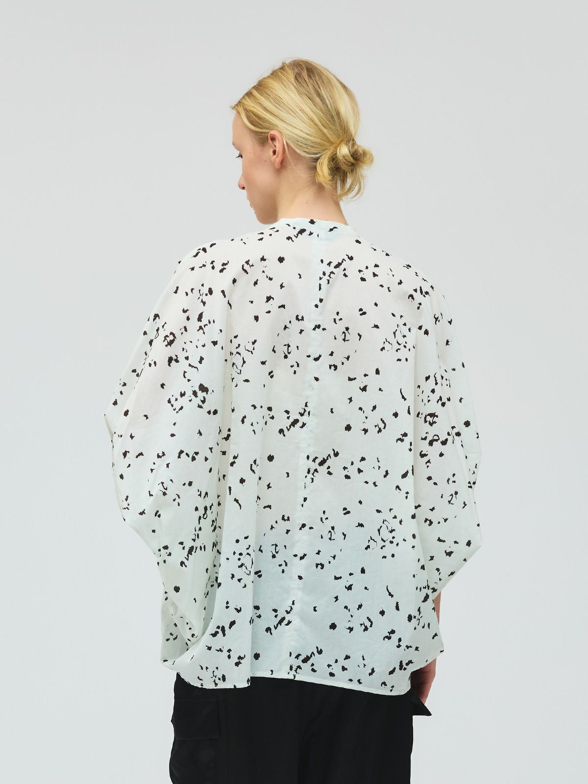 mizuiro ind プリントスタンドカラーコクーンシャツ｜ MARcourt ONLINE