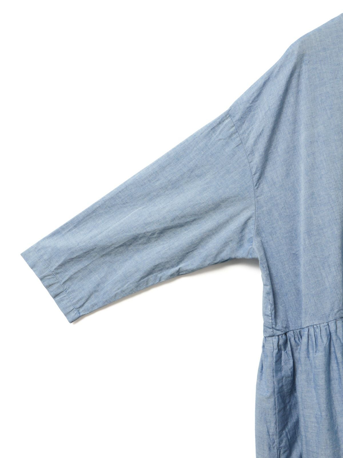 MidiUmi シャンブレーギャザーワンピース| MARcourt ONLINE STORE MidiUmi シャンブレーギャザーワンピース| MARcourt ONLINE STORE