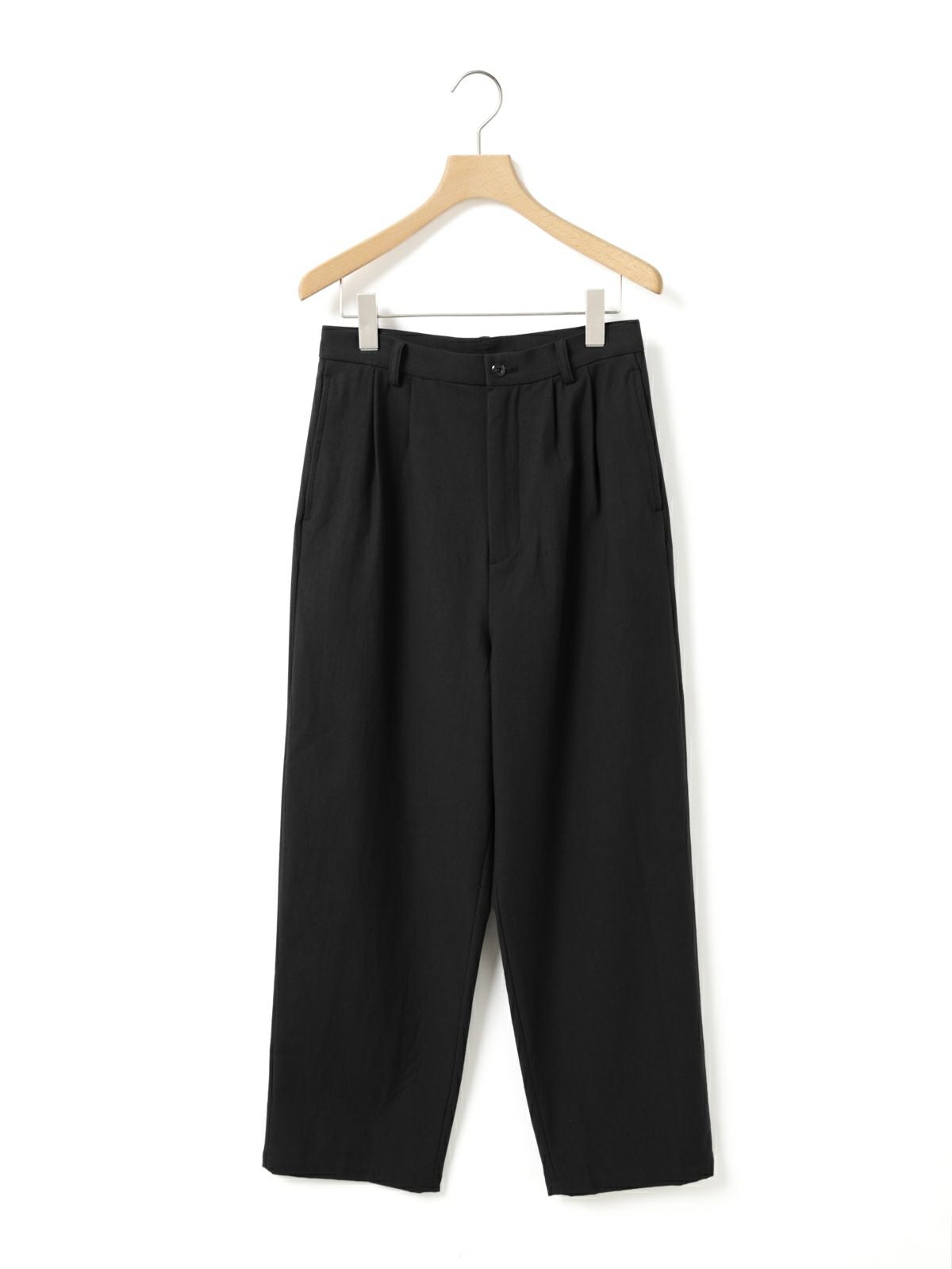 MidiUmi バックサテンツータックパンツ｜ MARcourt ONLINE STORE