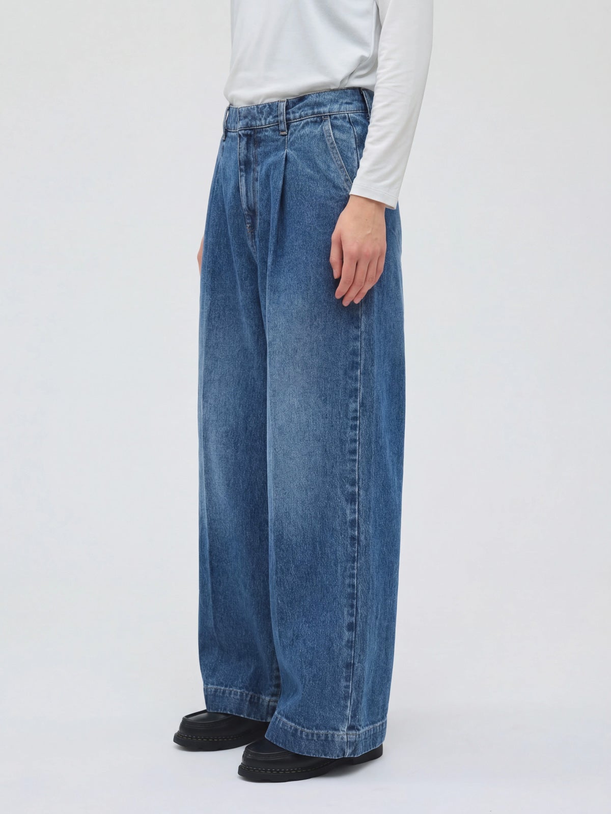 mizuiro ind ワイドデニムスラックス｜ MARcourt ONLINE STORE