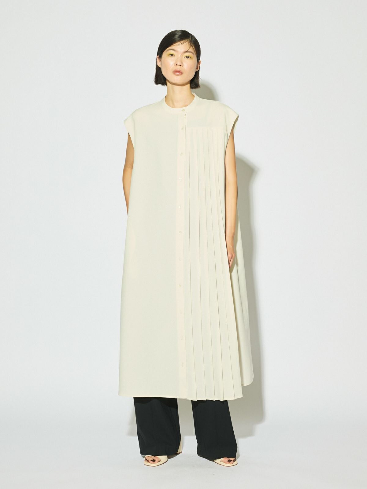 MIDIUMISOLID for Ladies アシンメトリープリーツノースリーブ