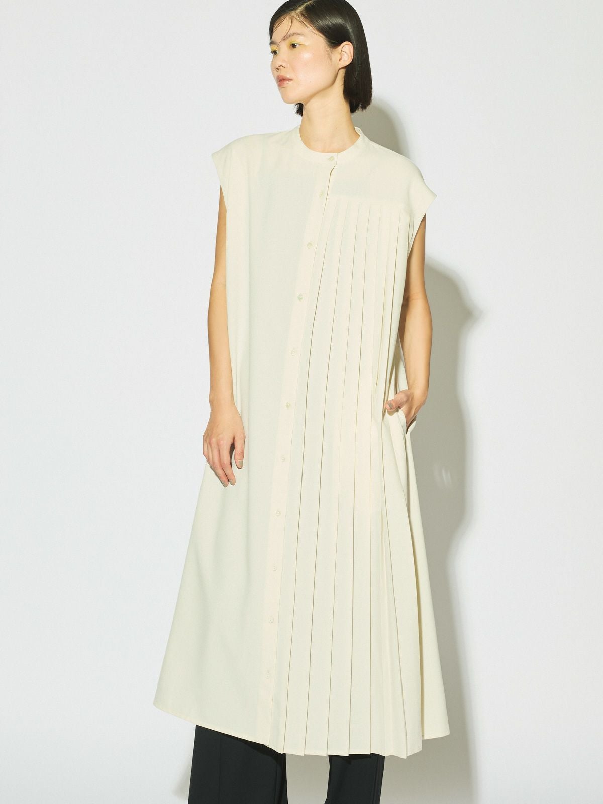 MIDIUMISOLID for Ladies アシンメトリープリーツノースリーブ