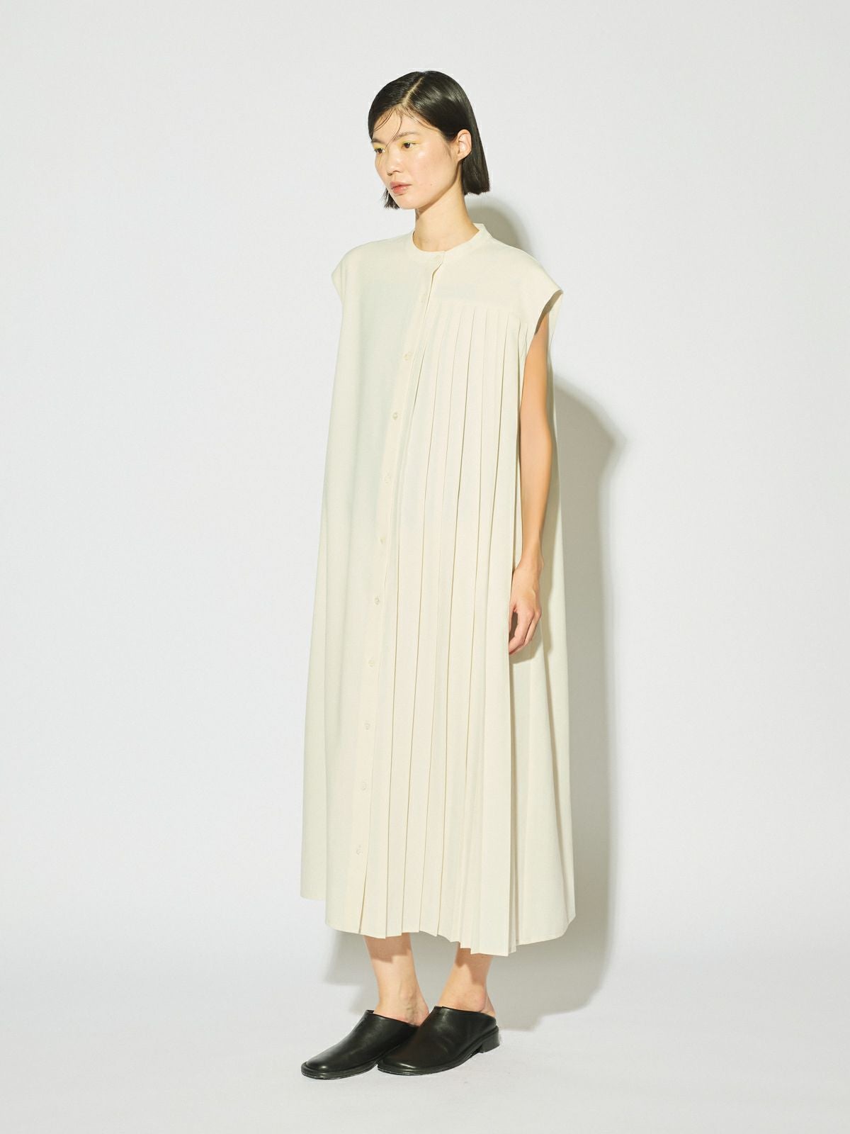 MIDIUMISOLID for Ladies アシンメトリープリーツノースリーブ