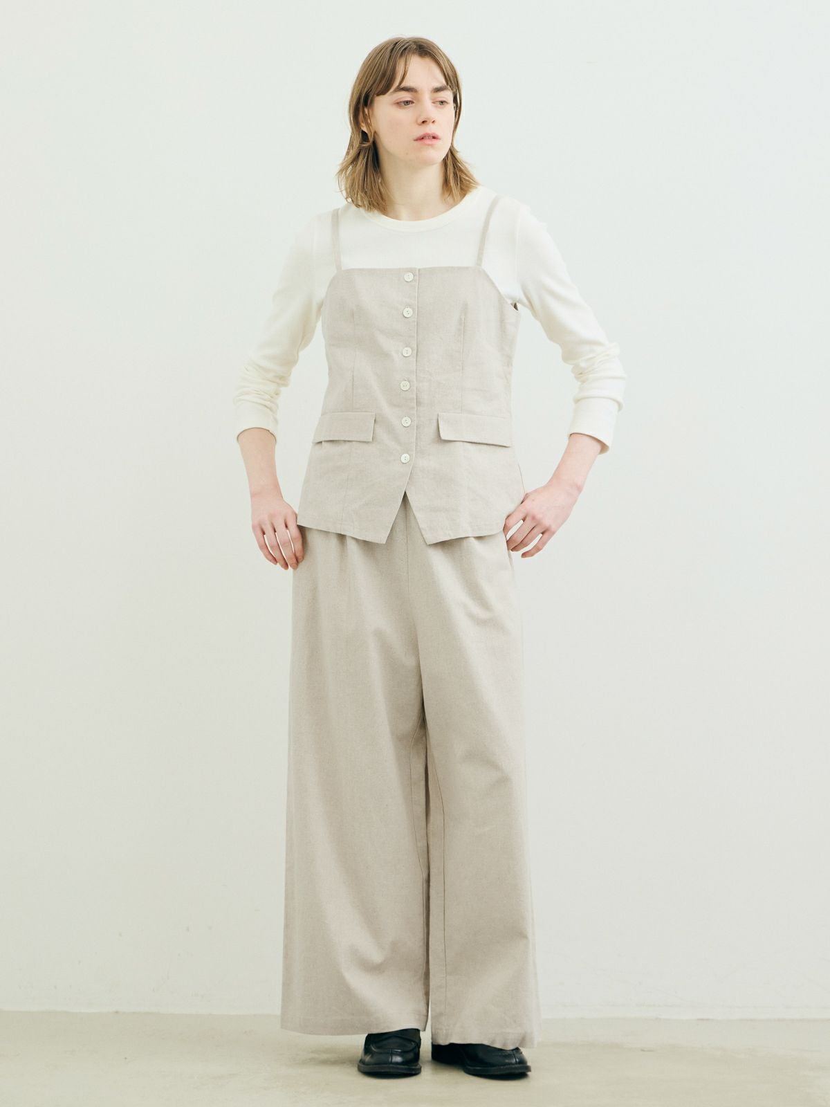 Marc le bihanクリーム色 ベスト 綿素材 MARMARMAR リネンブレンドビスチェ風ベスト｜ MARcourt ONLINE STORE