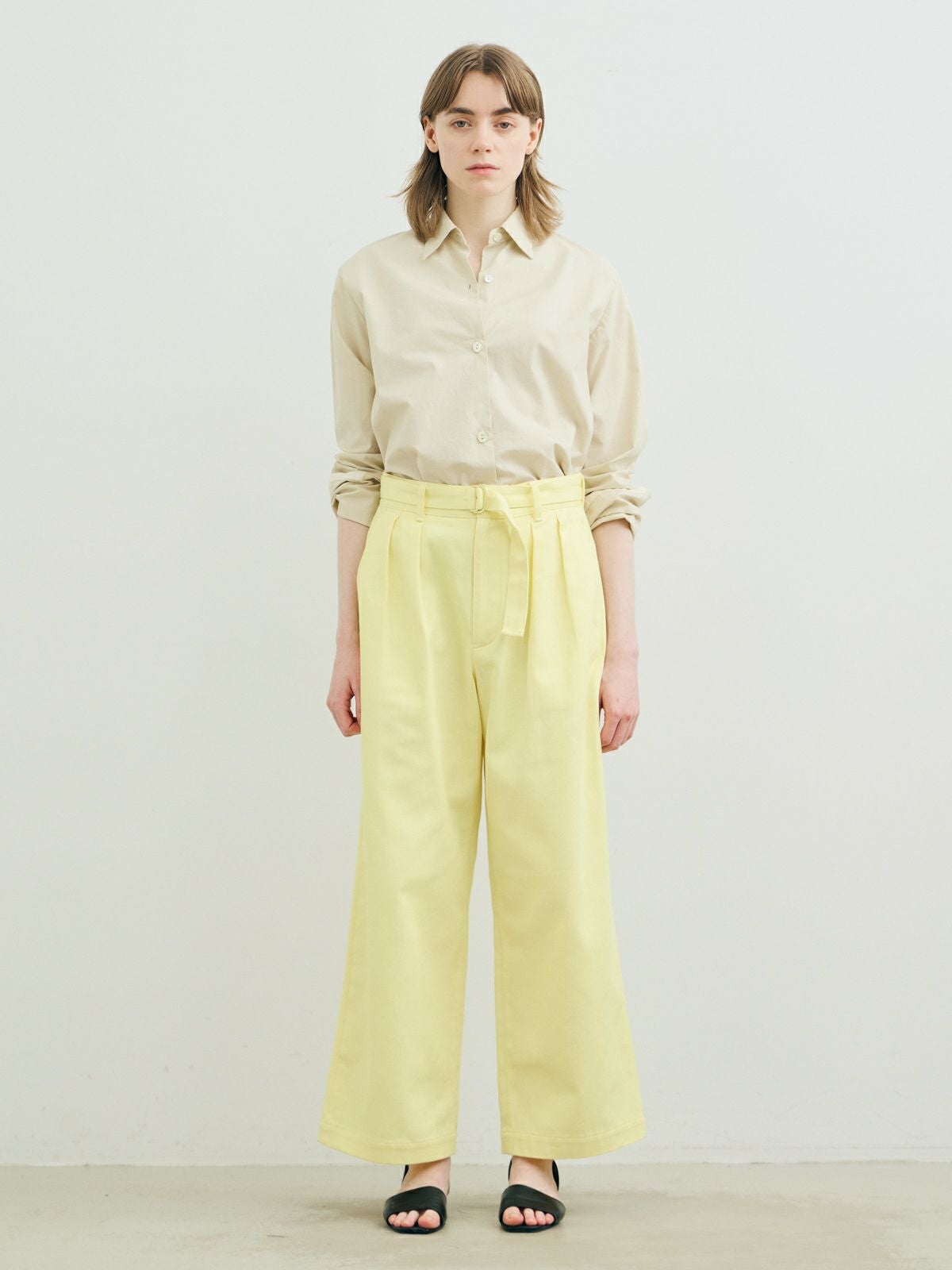『マー』 MARMARMAR ドリルツータックトラウザーズ｜ MARcourt ONLINE STORE
