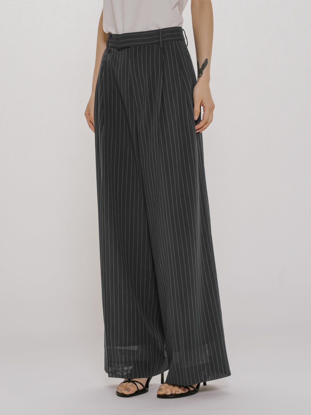 MIDIUMISOLID for Ladies シアーワイドスラックス｜ MARcourt ONLINE