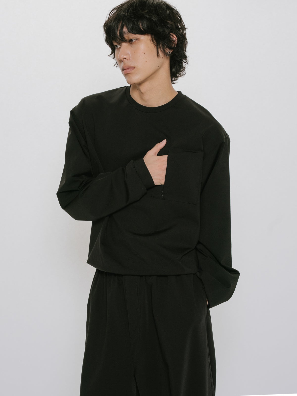 MIDIUMISOLID Men's コンプレッションプルオーバー｜ MARcourt ONLINE