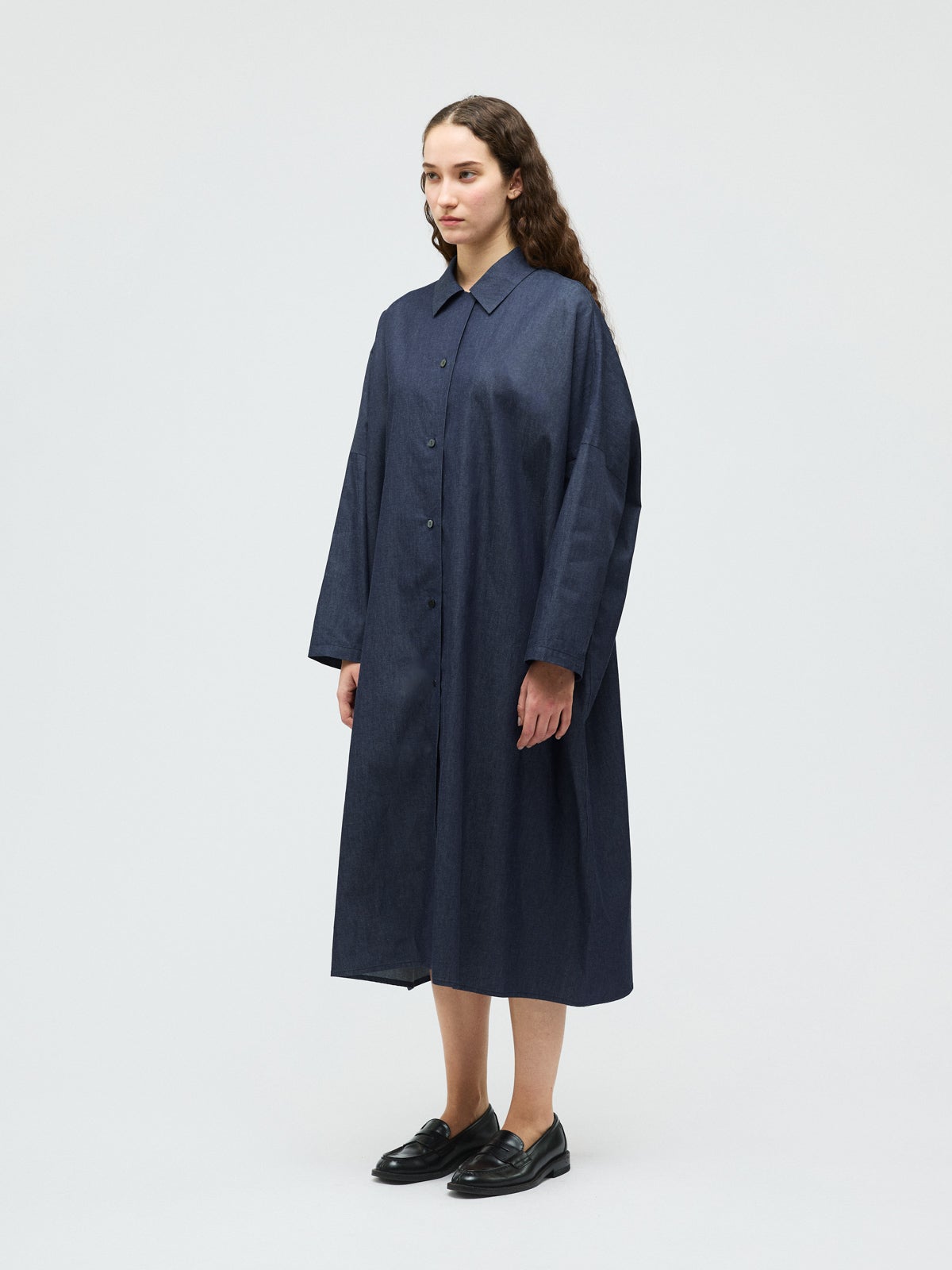【美品】kagure 綿シルクデニムワイドシャツ インディゴ 日本製 大きめ mizuiro ind デニムワイドシャツコート｜ MARcourt ONLINE STORE