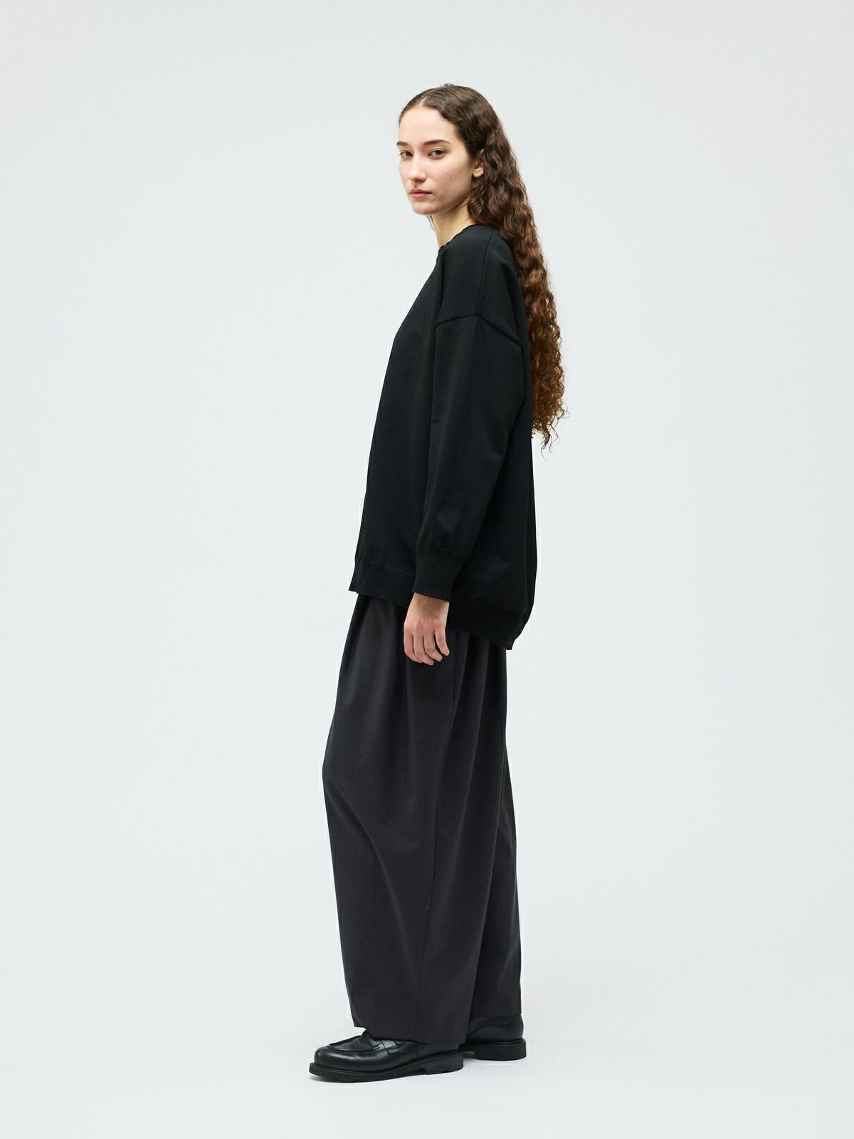 mizuiro ind クルーネックワイドプルオーバー｜ MARcourt ONLINE STORE