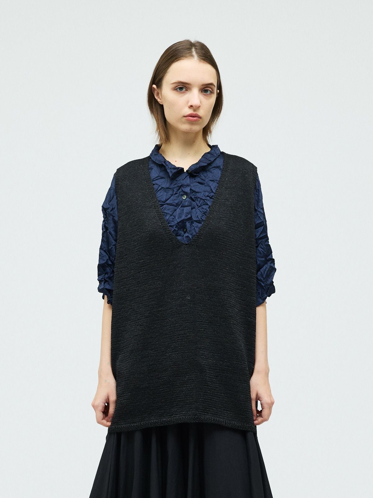 mizuiro ind ワイドVネックベスト｜ MARcourt ONLINE STORE