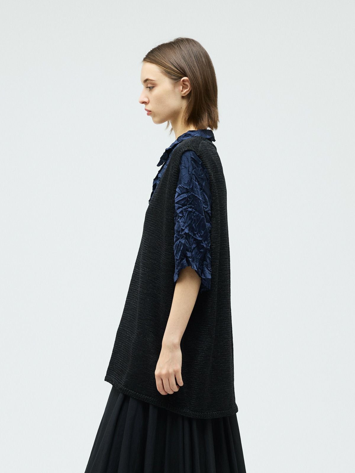 wide V neck vest sub2