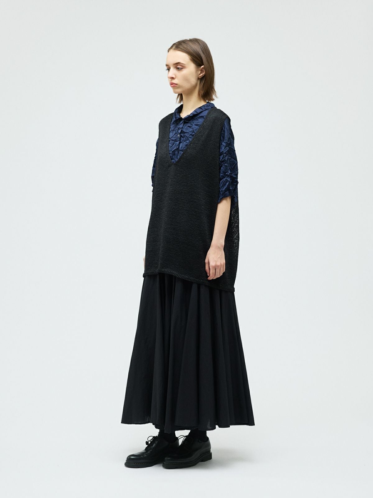 mizuiro ind ワイドVネックベスト｜ MARcourt ONLINE STORE