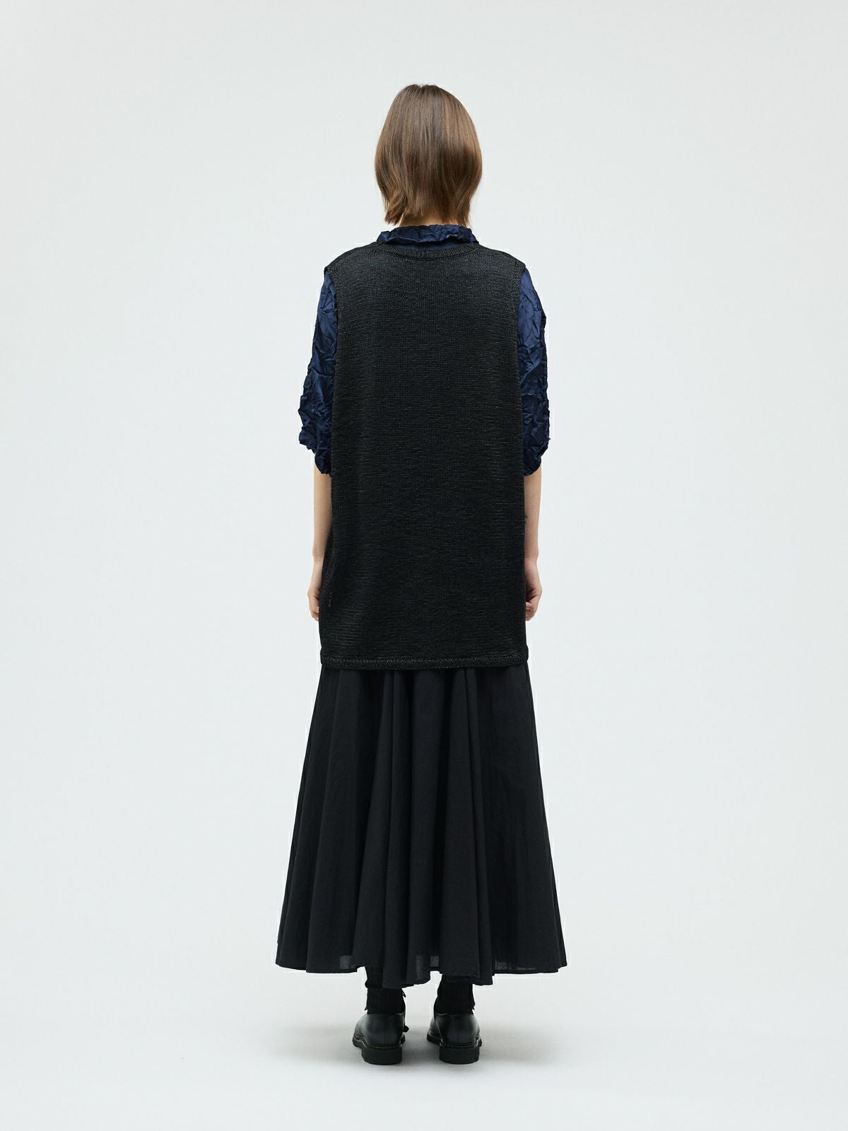 mizuiro ind ワイドVネックベスト｜ MARcourt ONLINE STORE