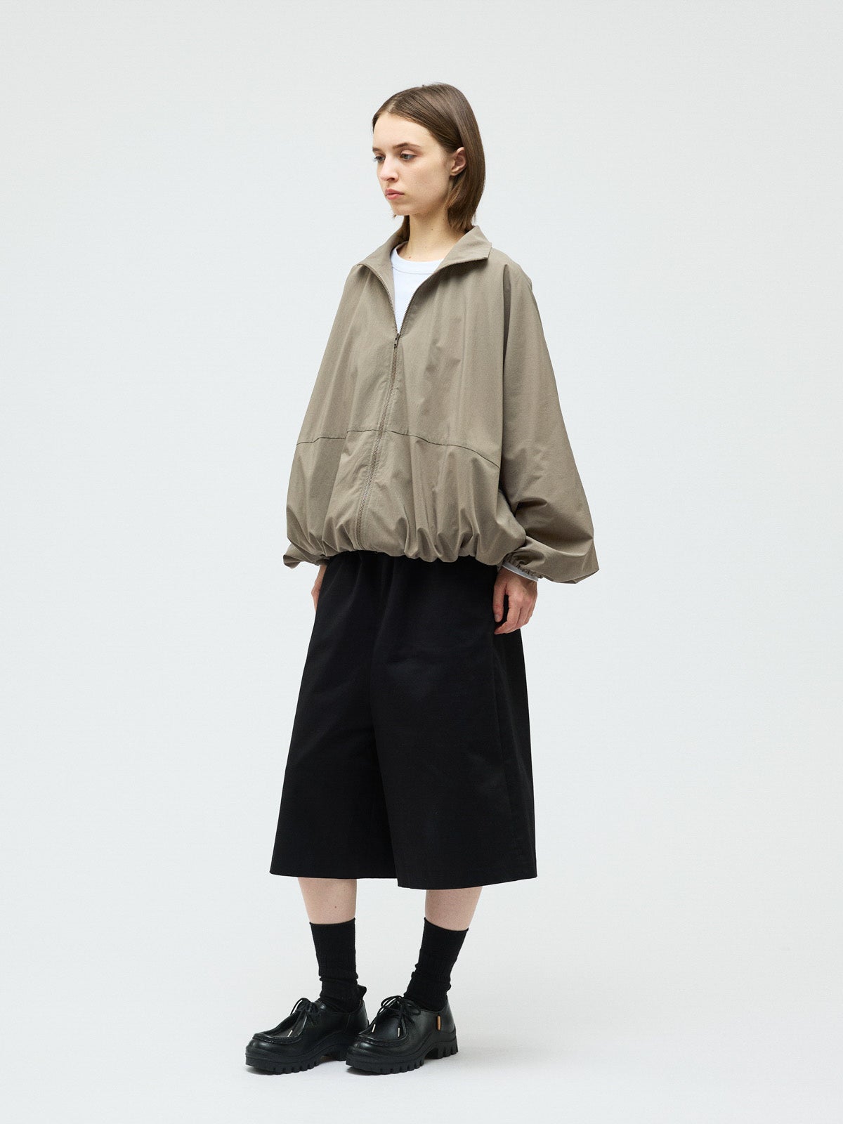 ドルマンスリーブストームジャケット 横