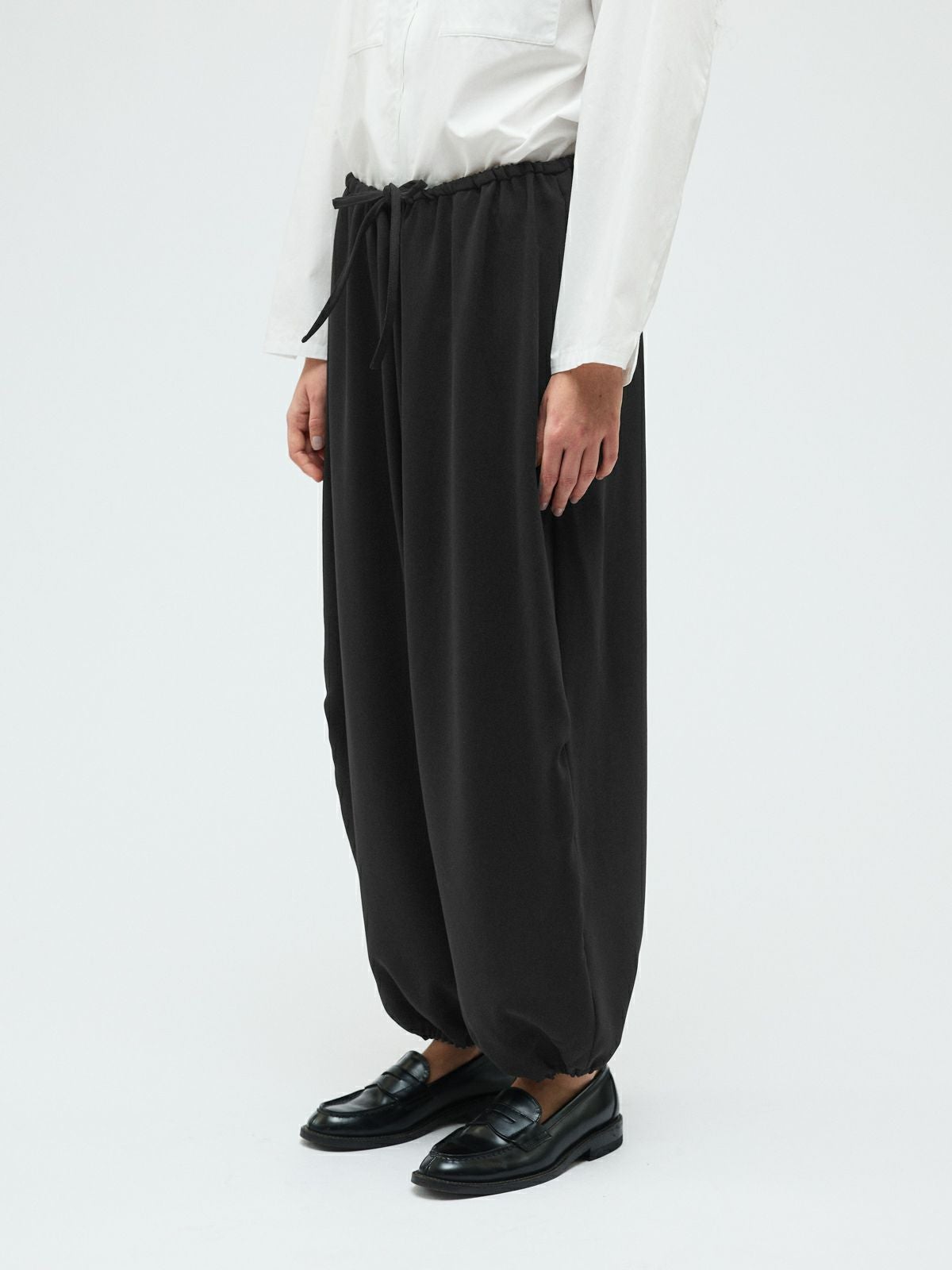mizuiro ind ドローストリングヘムイージーパンツ｜ MARcourt ONLINE