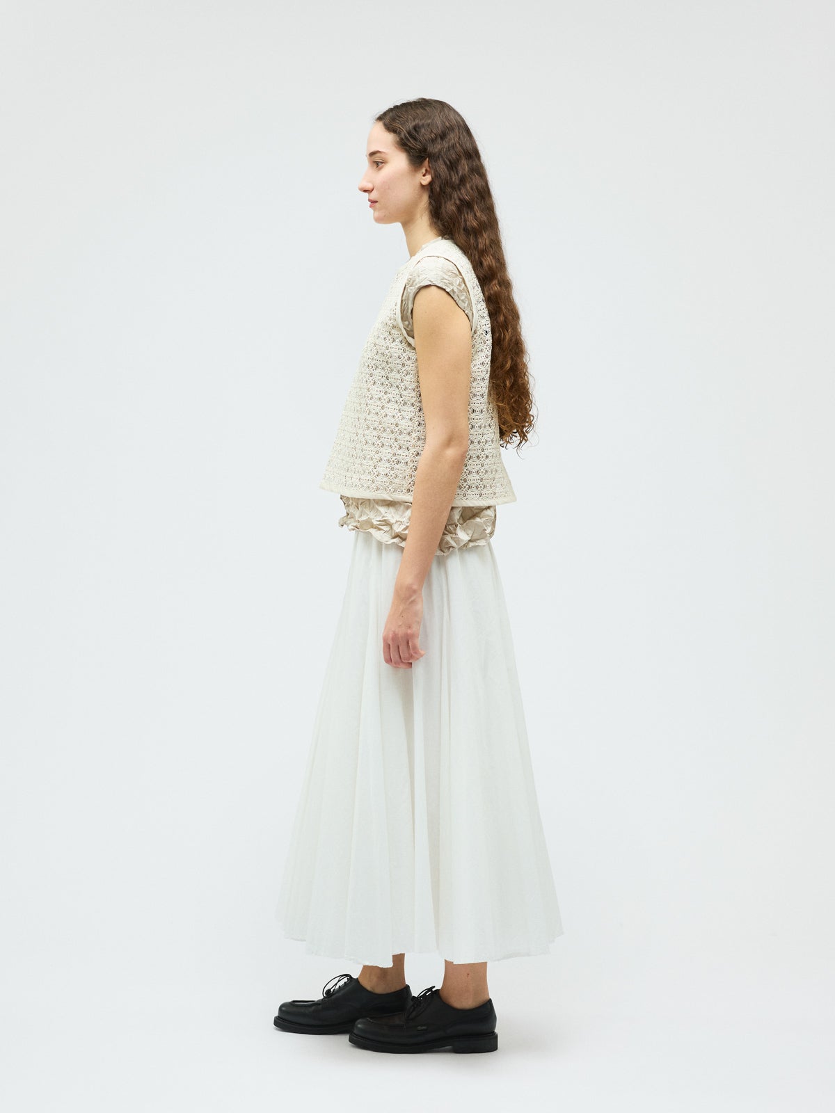 みつばちページ mizuiro ind レースクルーネックベスト｜ MARcourt ONLINE STORE
